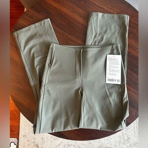 Lululemon Cropped Pant